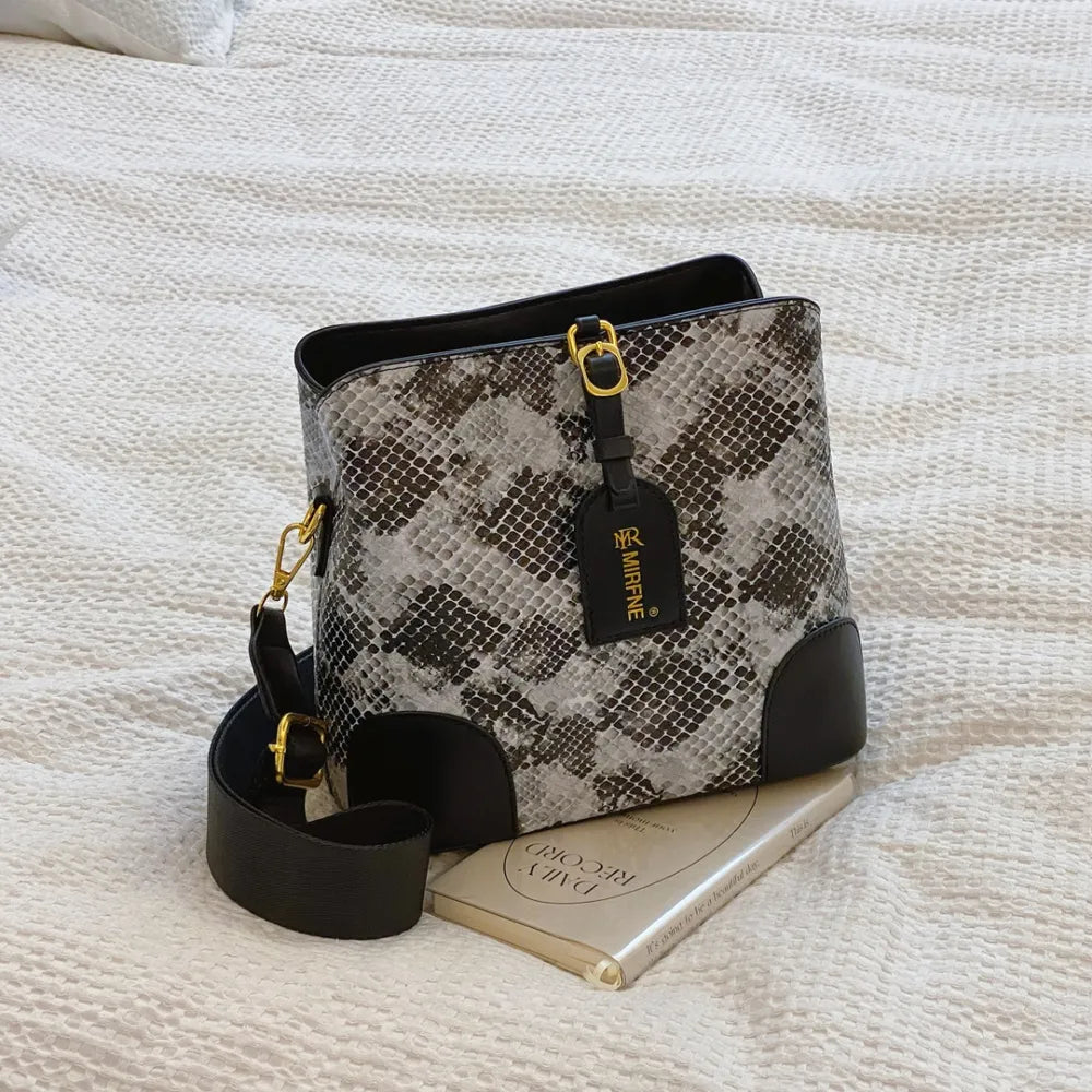 Snakeskin Print Crossbody Bag for Trendy Style