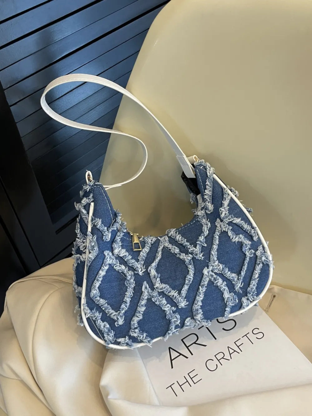Raw Edge Cloth Shoulder Bag for Everyday Style