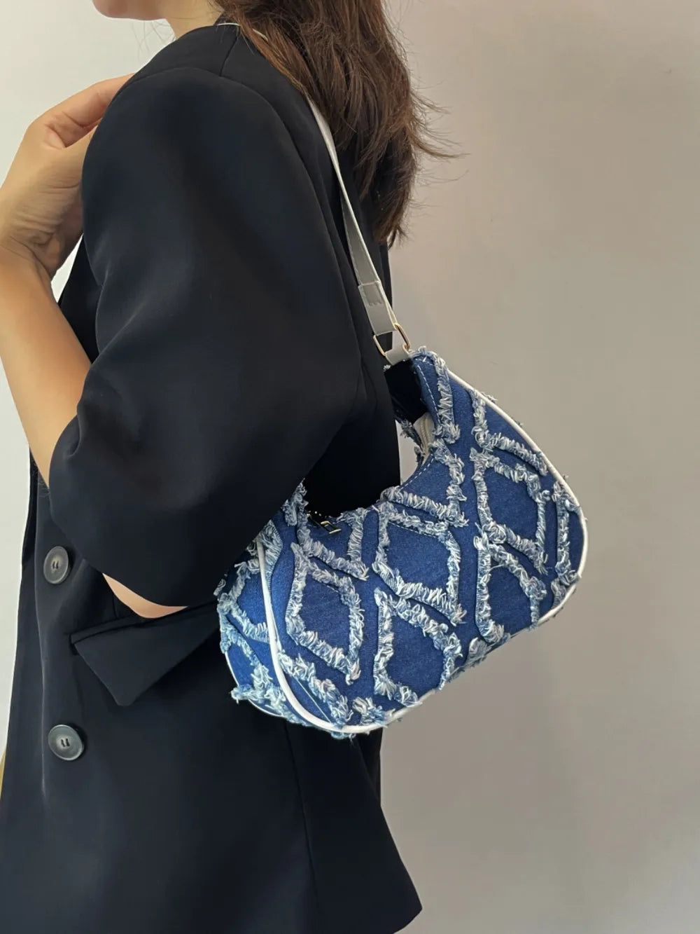 Raw Edge Cloth Shoulder Bag for Everyday Style
