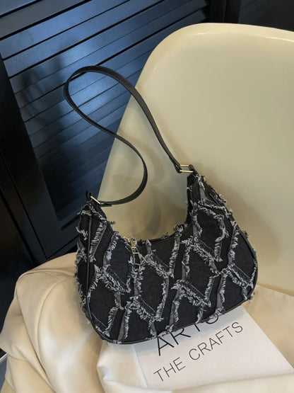 Raw Edge Cloth Shoulder Bag for Everyday Style