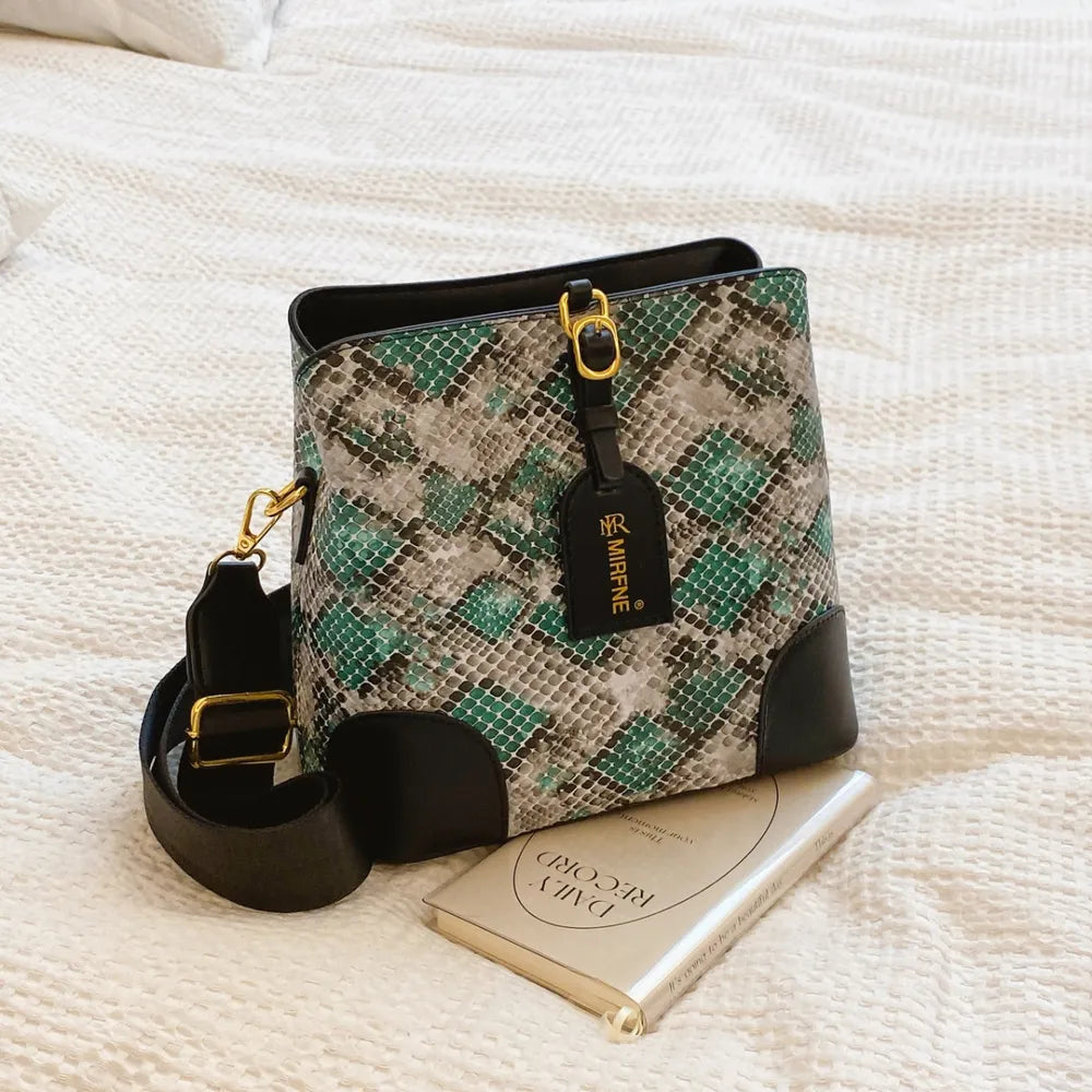 Snakeskin Print Crossbody Bag for Trendy Style